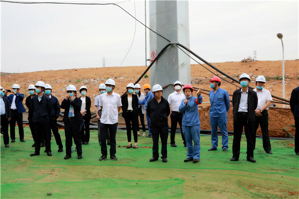 海洋之神集团复工复产促增添项目观摩聚会与会职员走进大秦国源三秦环保秦邦园区在榆项目