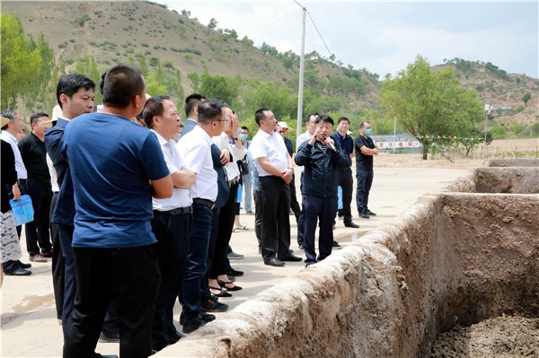 海洋之神集团复工复产促增添项目观摩聚会与会职员走进绿色能源公司油气公司水情形公司陕北片区项目