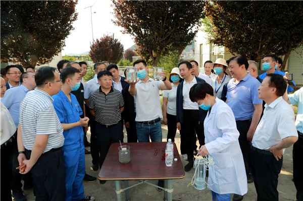 海洋之神集团复工复产促增添项目观摩聚会与会职员走进绿色能源公司油气公司水情形公司陕北片区项目