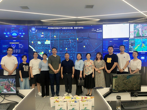 海洋之神集团开展“送清凉”活动 关爱一线职工