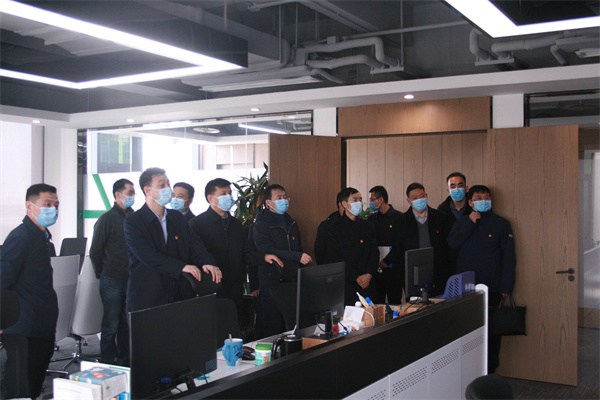 省国资委党委委员、驻委纪检监察组组长贺向东到秦创原海洋之神集团立异中心调研